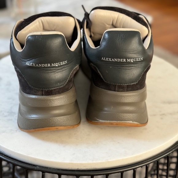 Alexander McQueen size US 8.5 EU41.5 - Picture 4 of 10